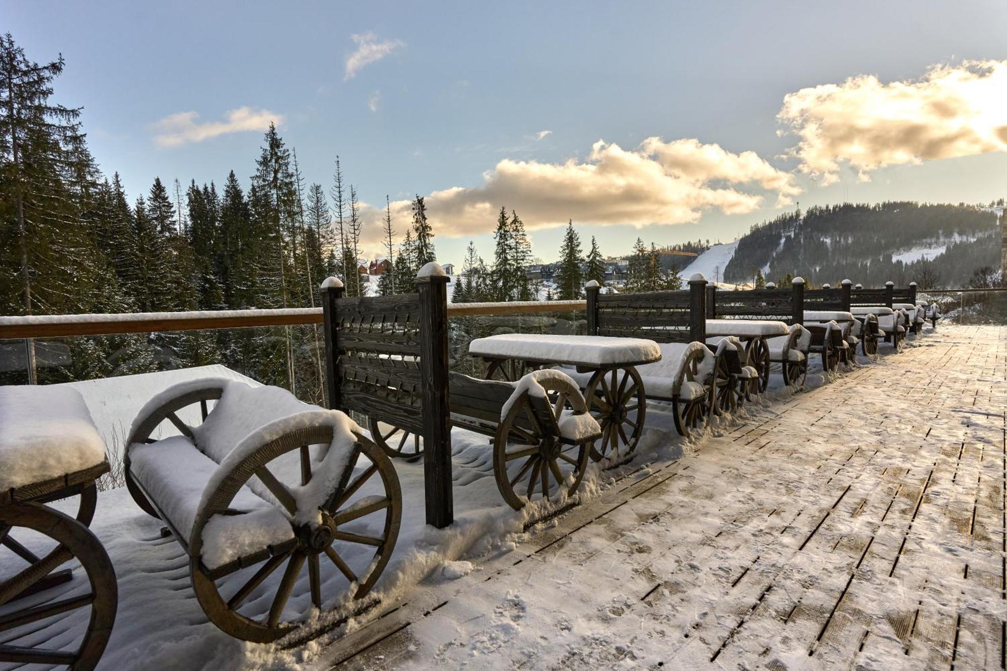 Mk Resort Bukovel Eksteriør bilde